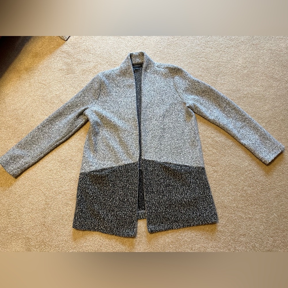 Liz Claiborne Career Grey/Silver Cardigan Size Medium